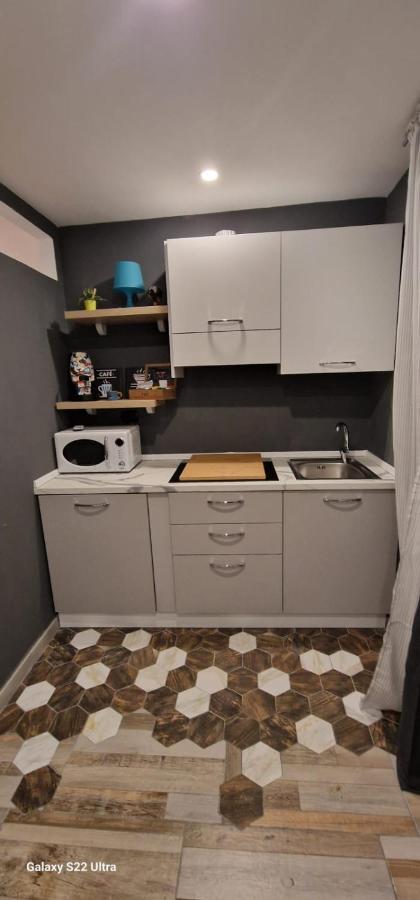 Blumon Guest House เนเปิลส์ ภายนอก รูปภาพ